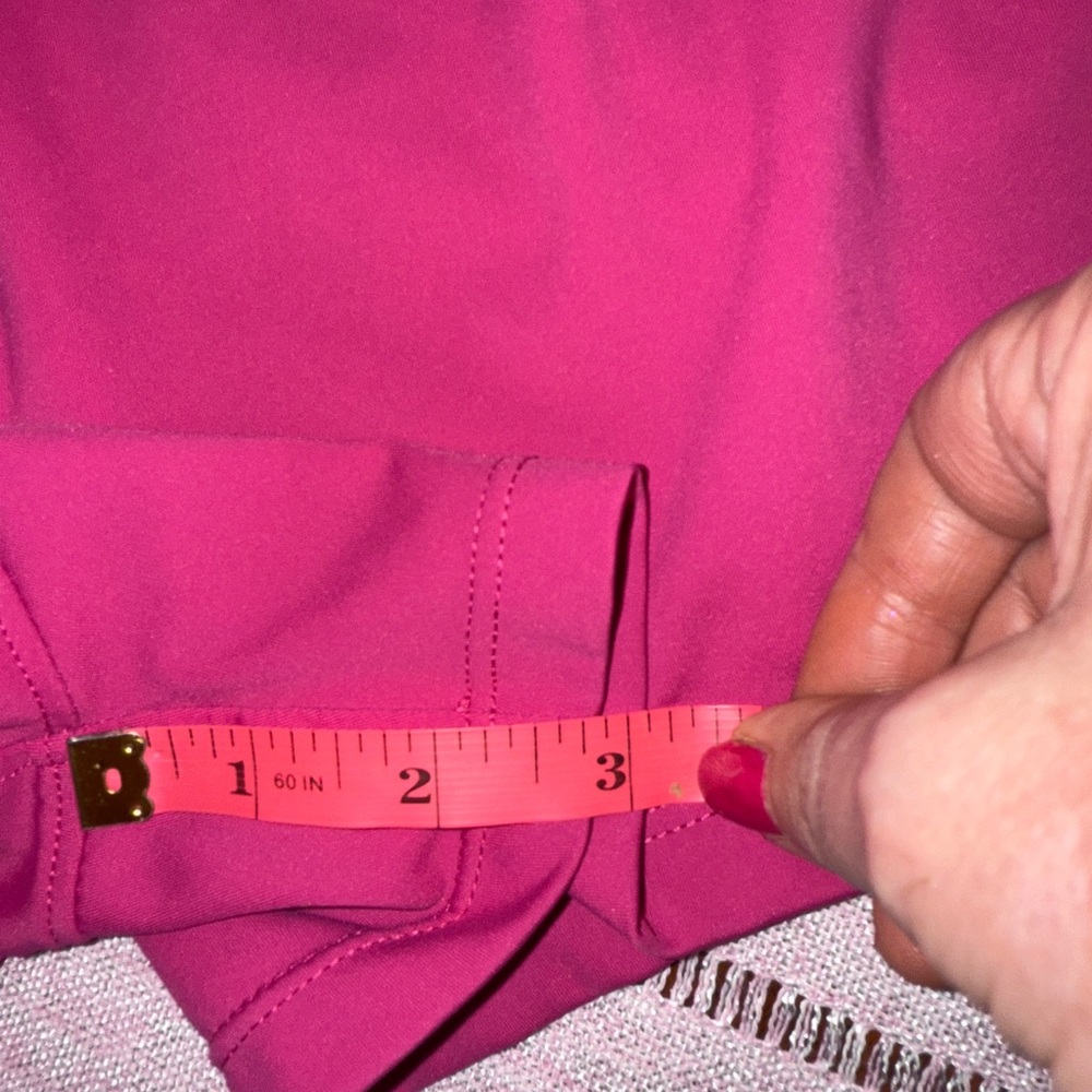 Willit Women's Pink Active 3” Inseam Utility
Shorts, sz L - Picture 11 of 14